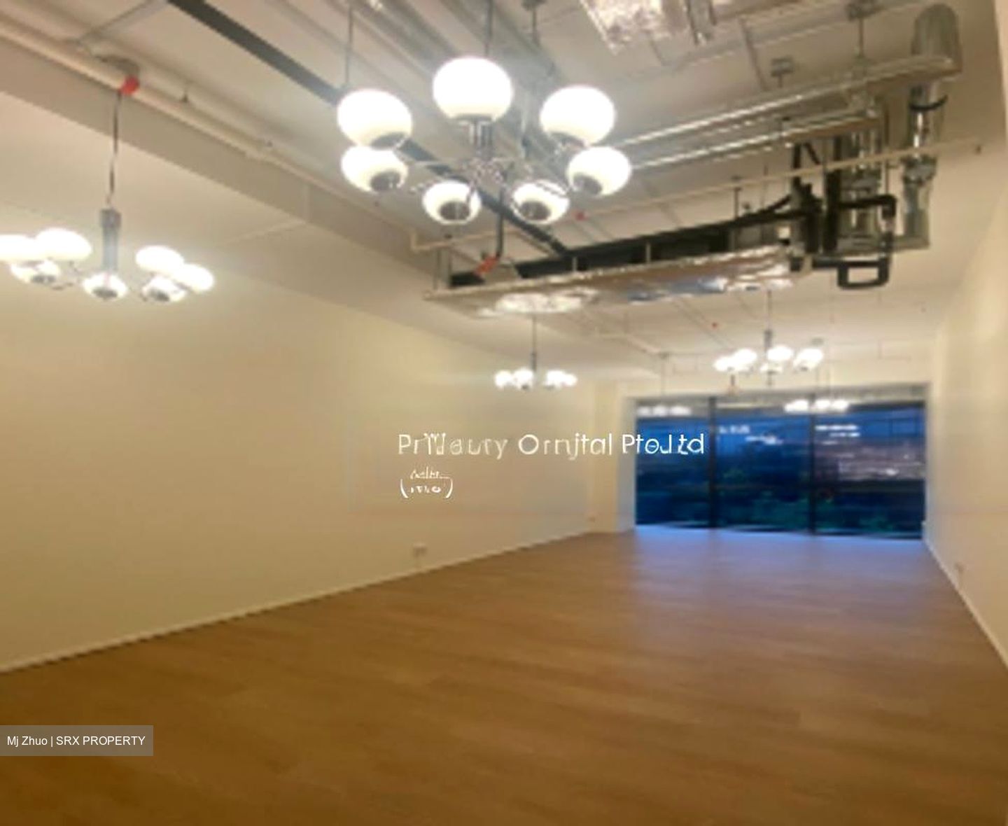 Woods Square (D25), Office #498575321